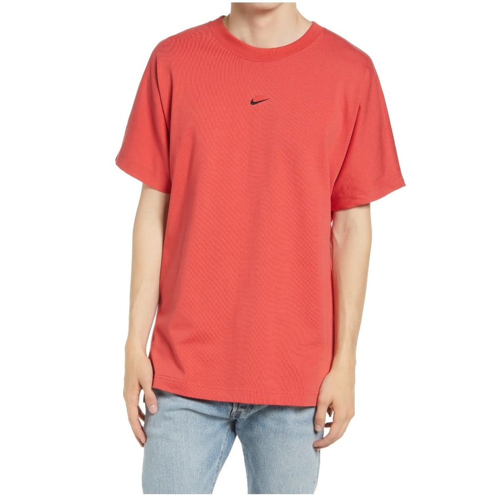 NWT Nike Sportswear Style Essentials T-Shirt